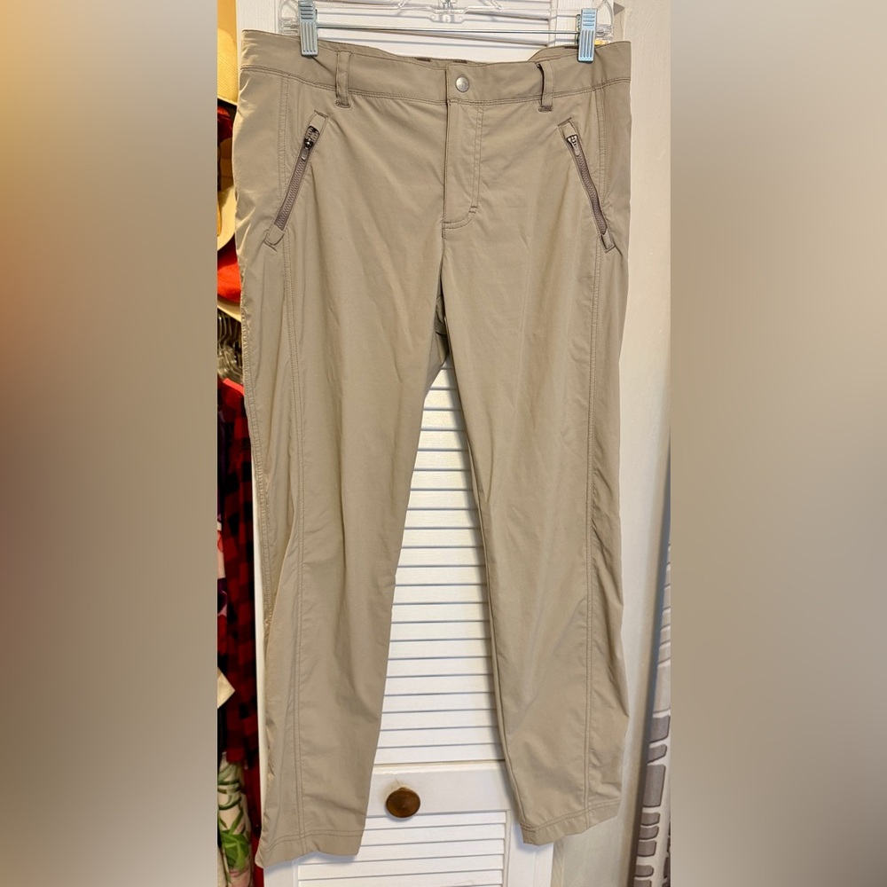LL Bean Women’s lightweight khaki hiking pants - 10/Runs Small.